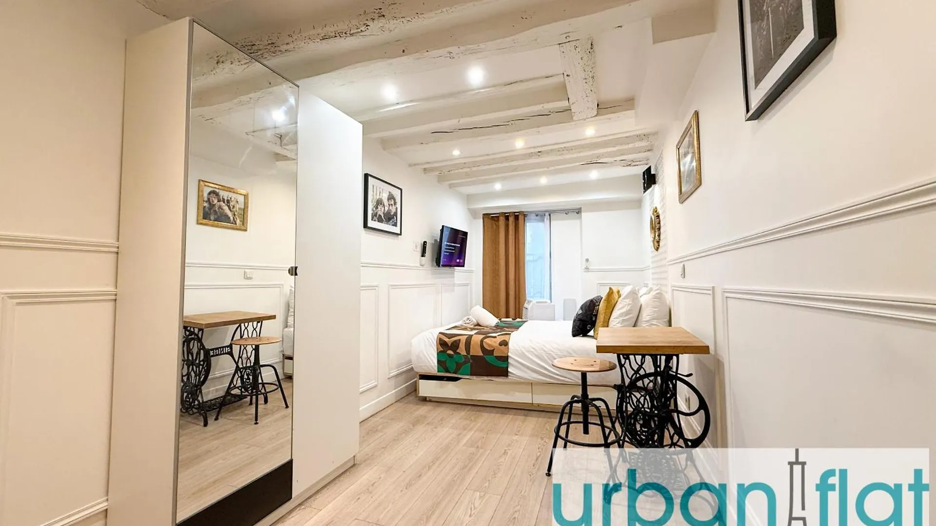 Urban Flat 42 - Game Of Thrones Apartment 파리 프랑스
