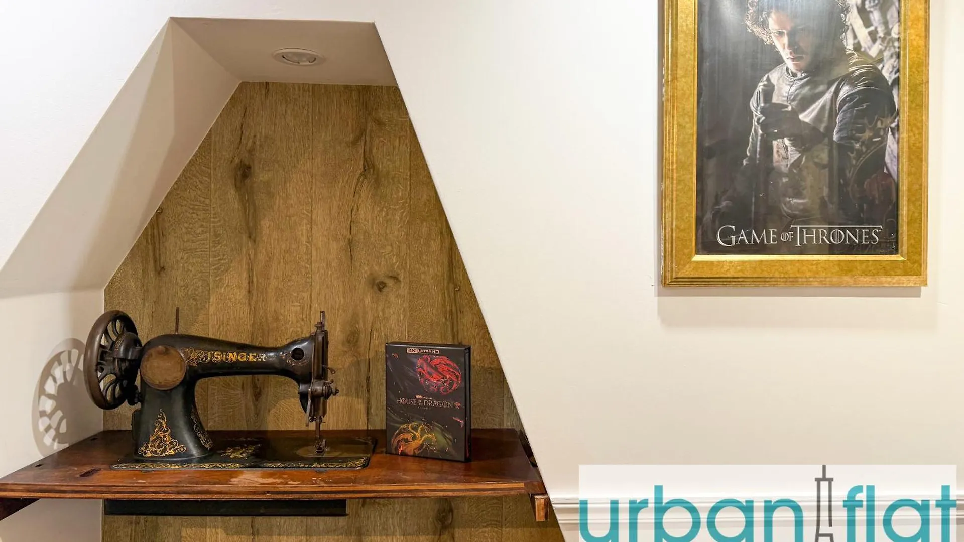 Urban Flat 42 - Game Of Thrones Apartment Parijs